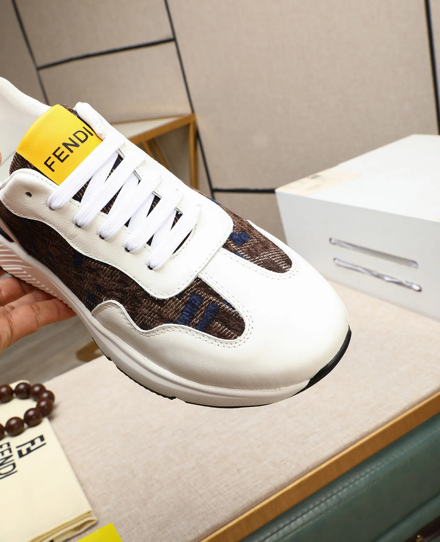 Men's shoes 💰460🕷🕷[FENDI] Fendi fashionable casual men's shoes 🇨🇳Original official website 1:1 model opening, new models are available first 💯Not high-profile but avant-garde, simple About low-key and fashionable, super versatile style 🌿 Made of original cowhide ➕ Pigskin lining 🎋 The version is comfortable on the feet, so rigorous for any small place, and the workmanship is first-class 🍍38-44 Large quantities in stock